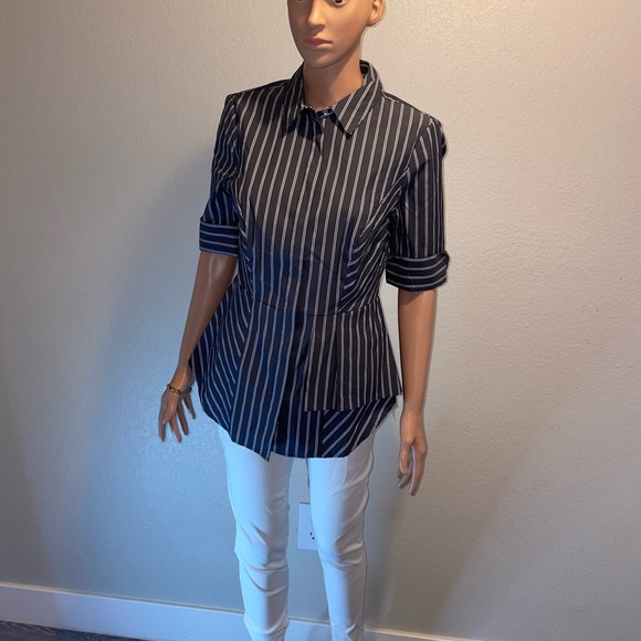 White House Black Market Women’s Blouse - Picture 3 of 5